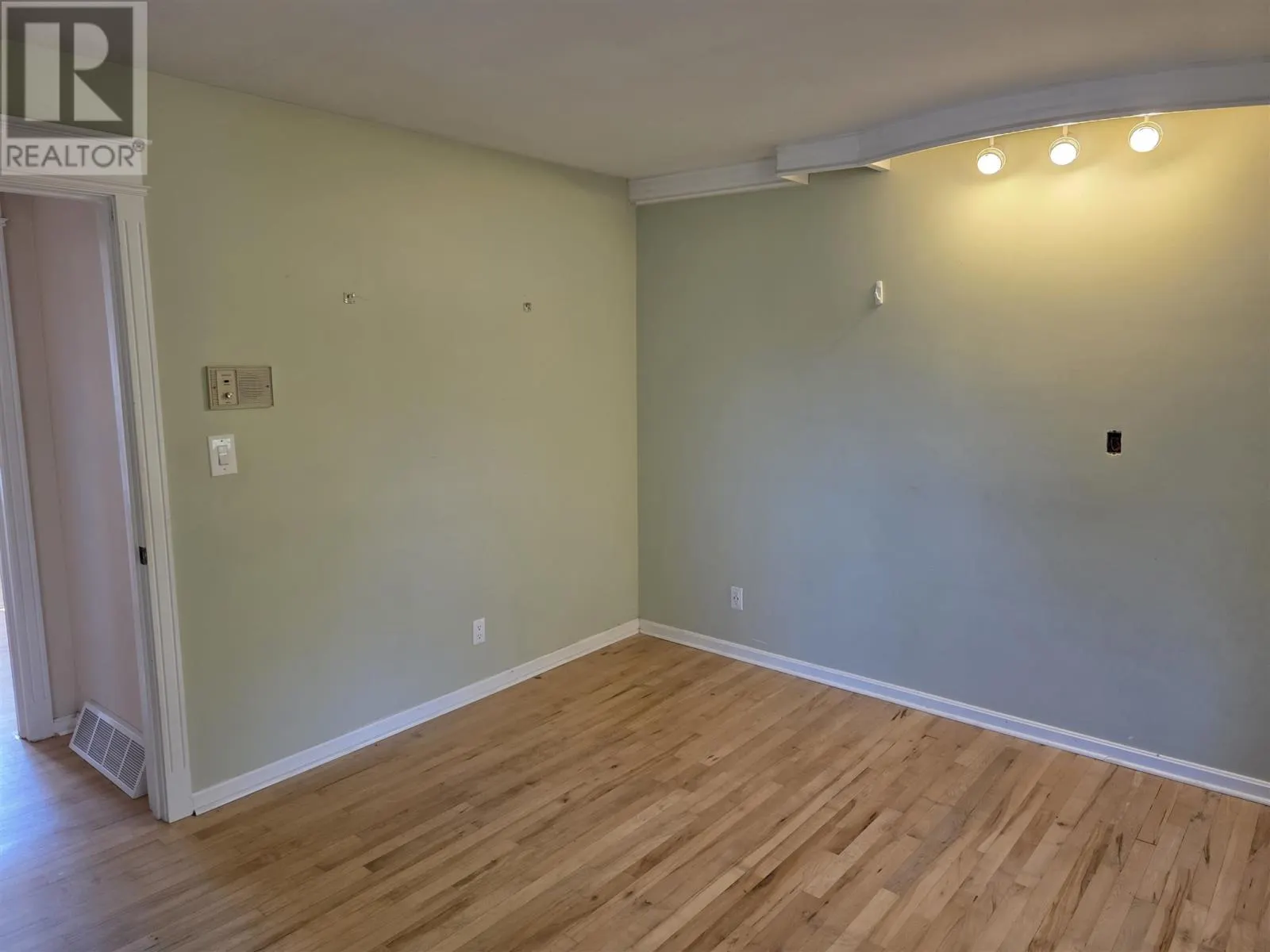 60 Barber BLVD