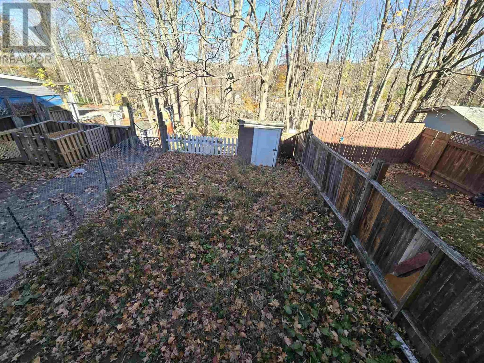8 Bailey LN