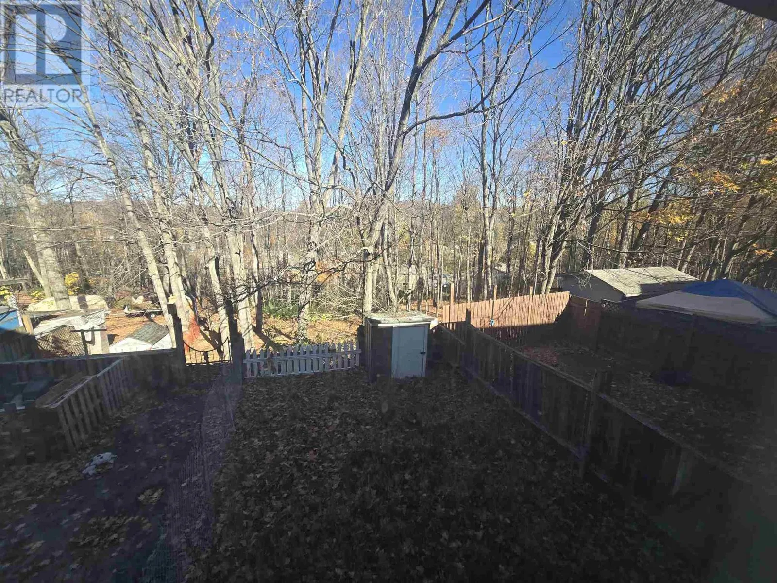 8 Bailey LN