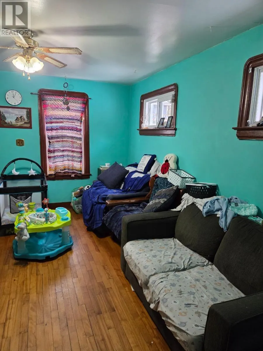 63 Trelawne AVE
