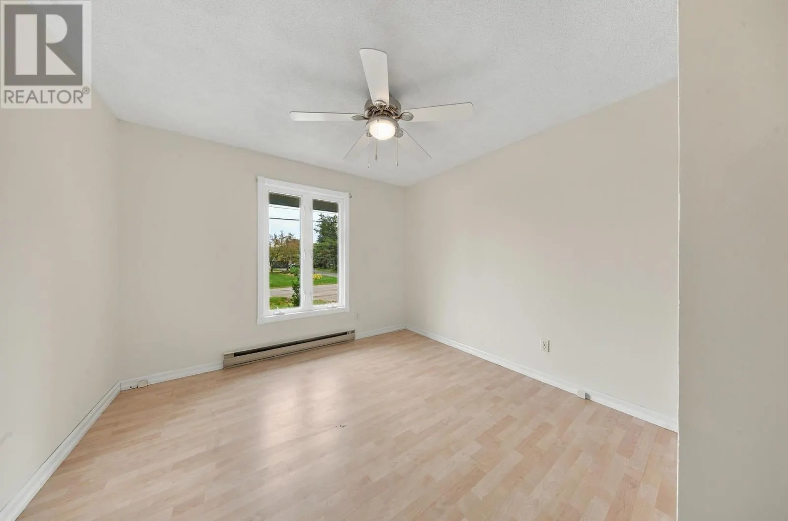 82 River RD