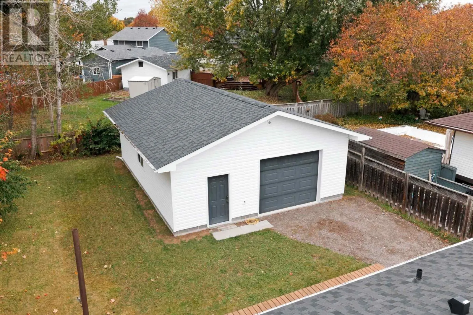 82 River RD