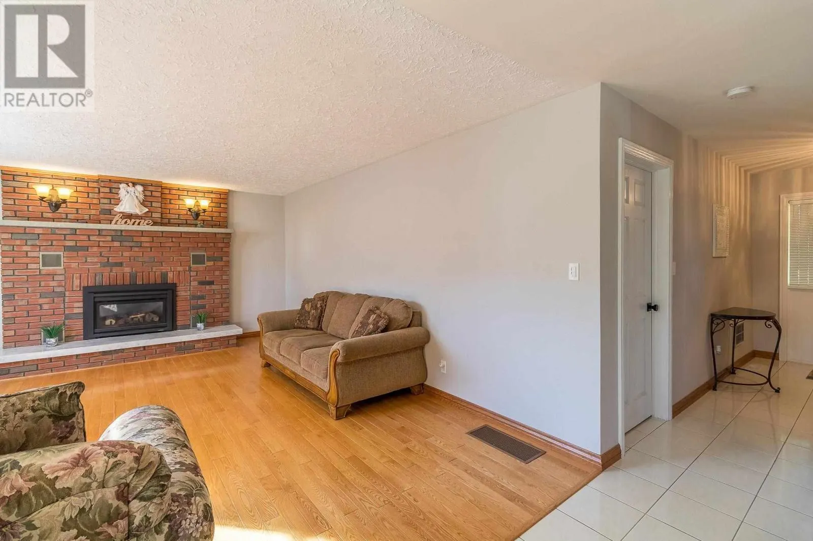 30 Highcrest ST