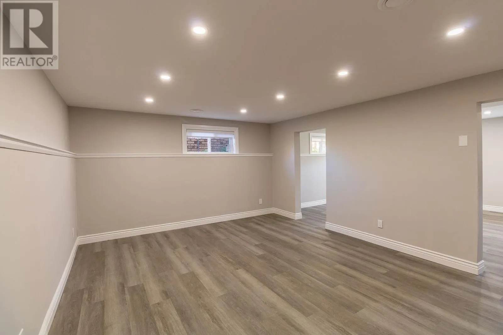30 Highcrest ST