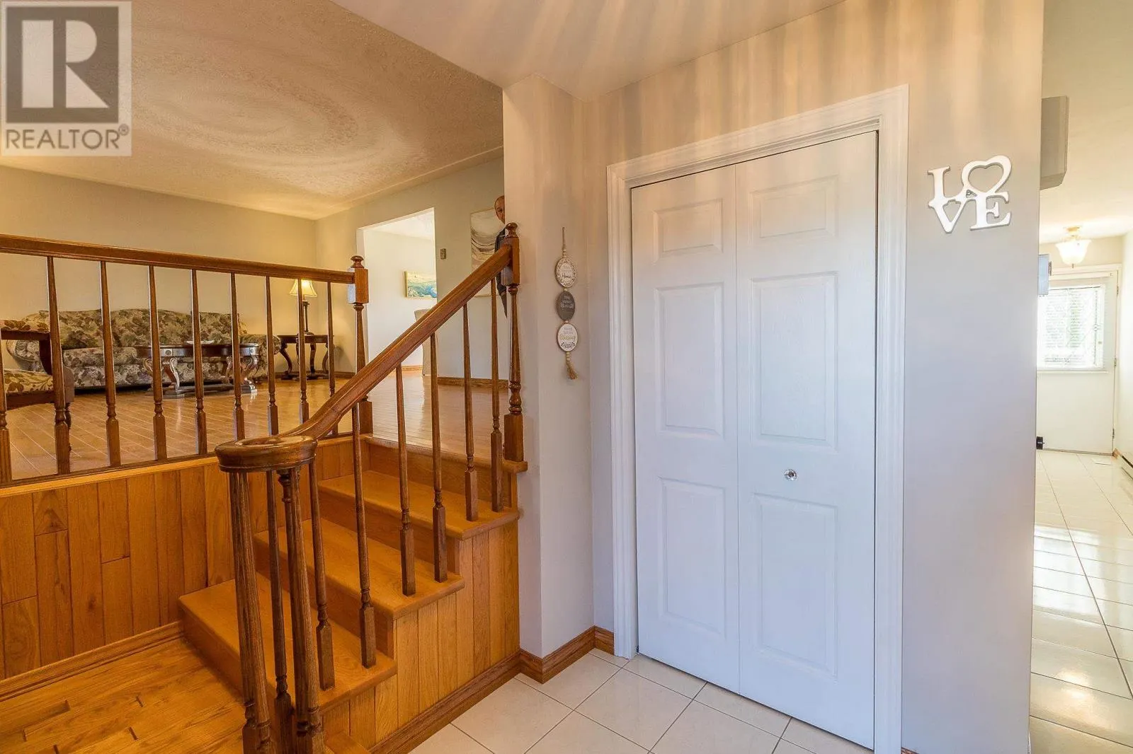 30 Highcrest ST