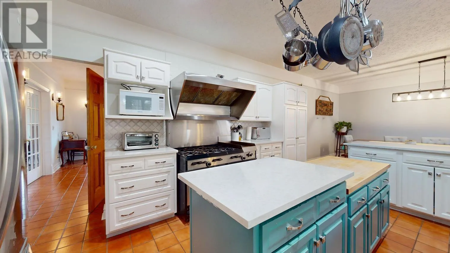 215 Old Mill Beach RD