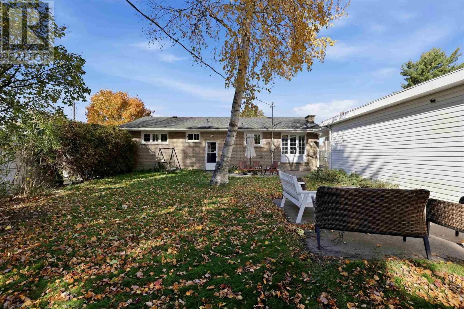 13 Irwin AVE