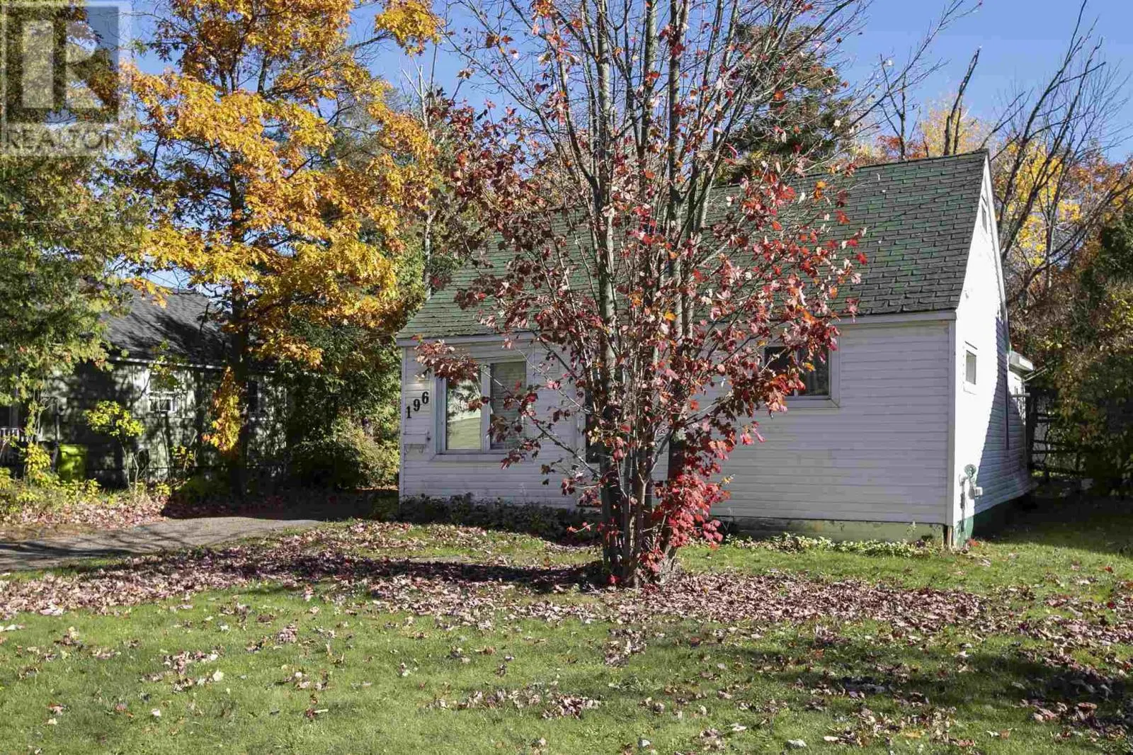 196 Elmwood AVE
