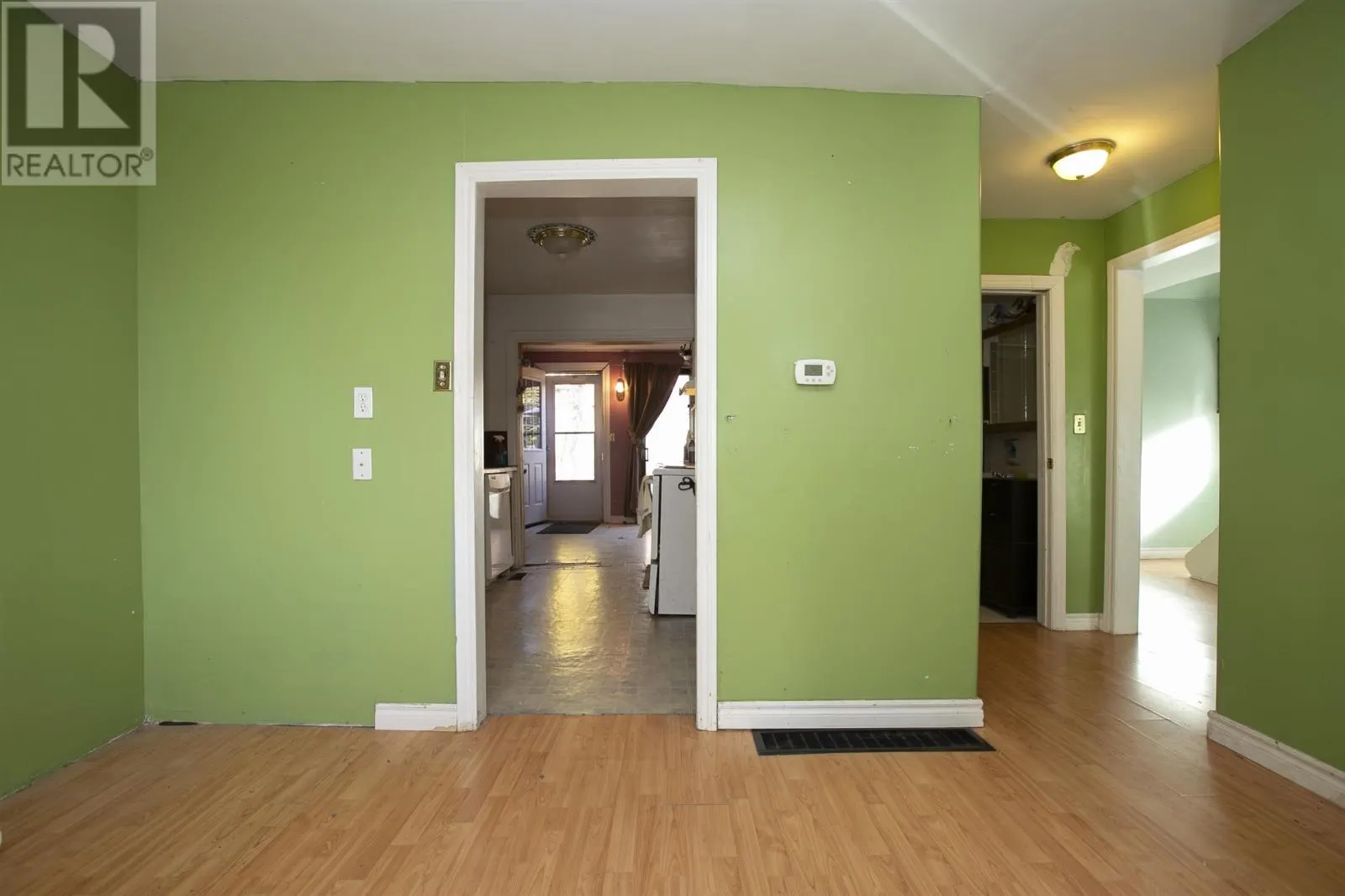 196 Elmwood AVE