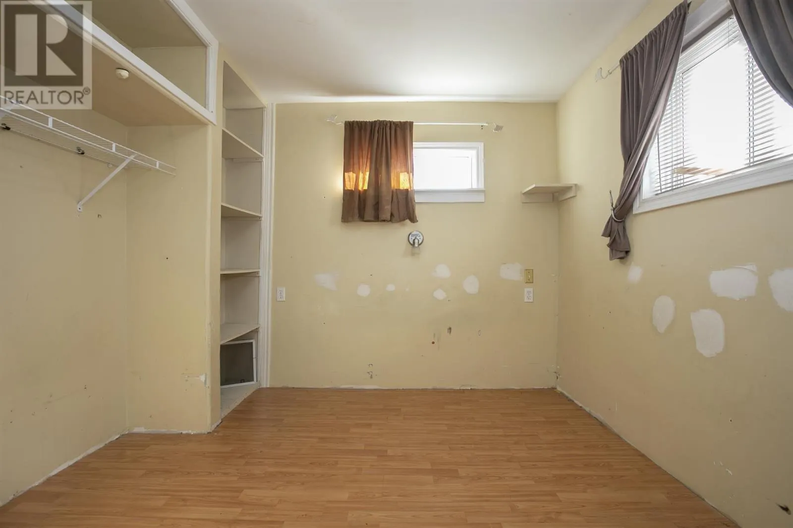 196 Elmwood AVE