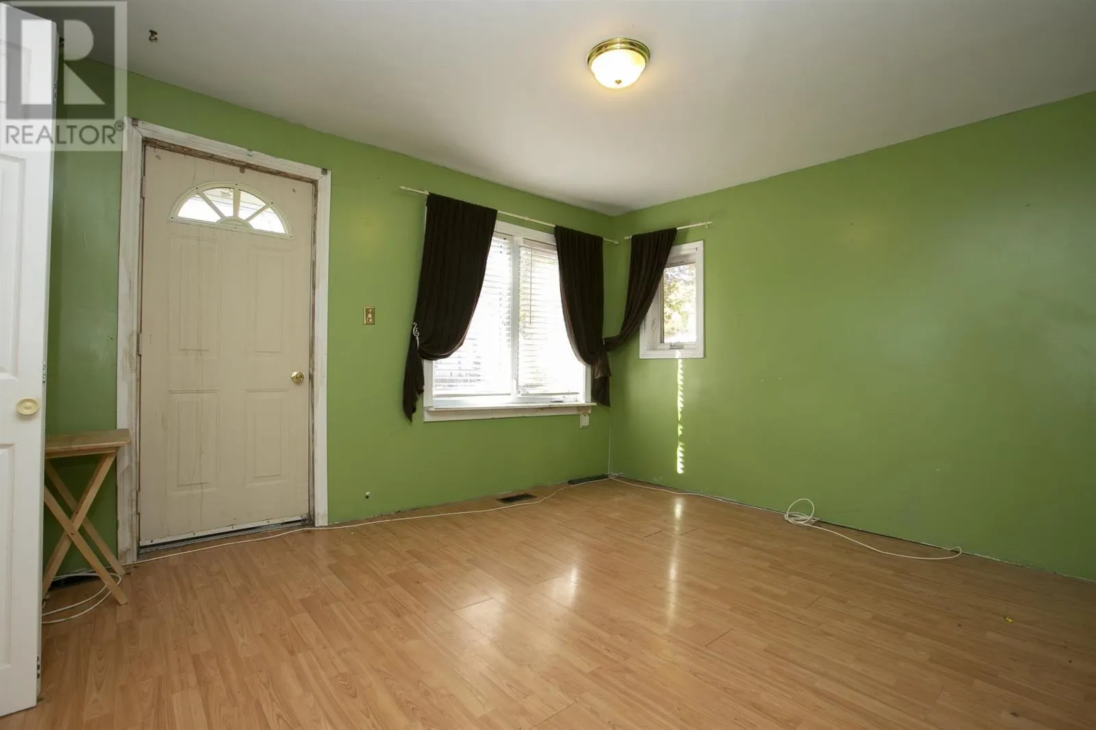 196 Elmwood AVE