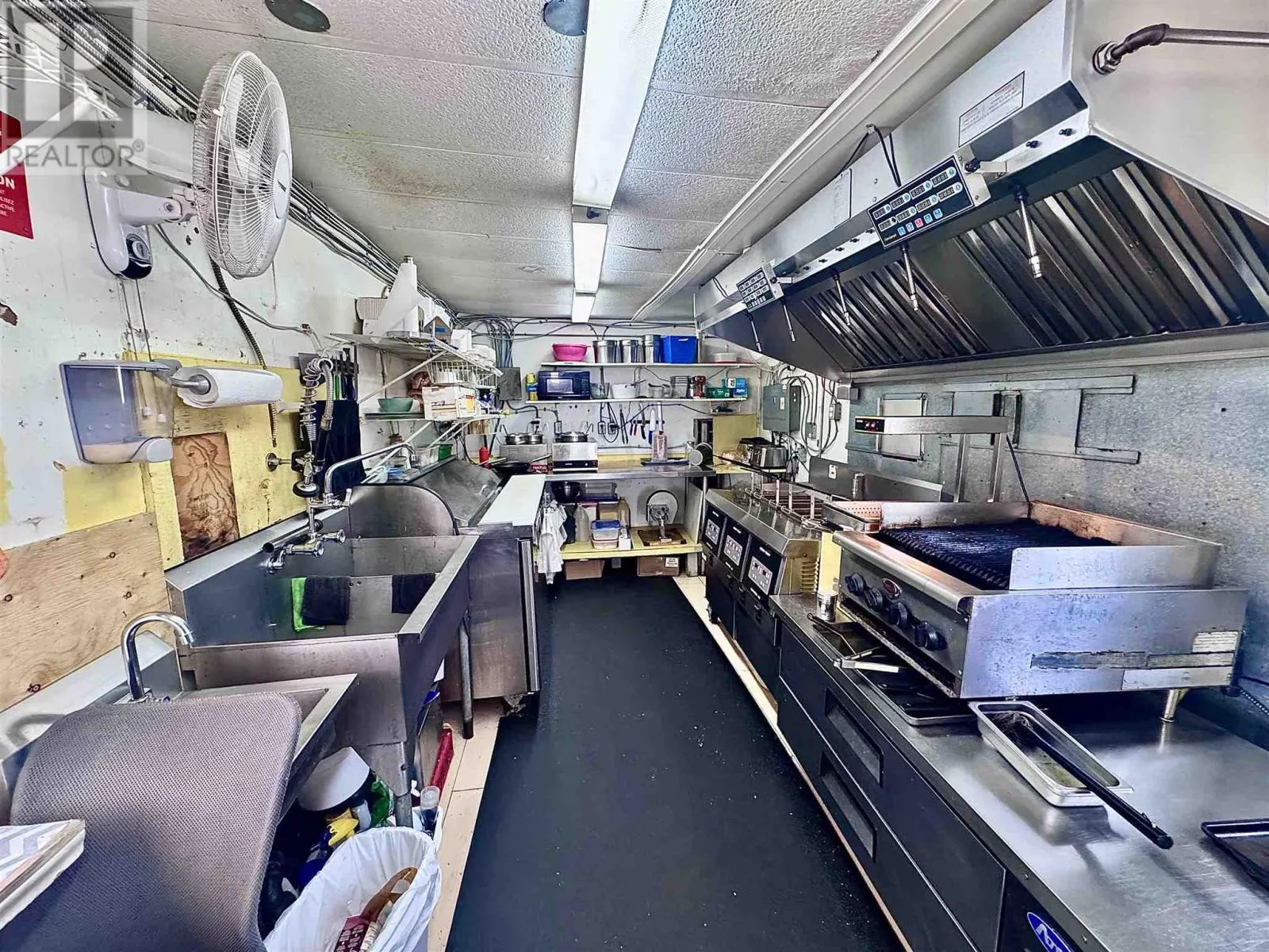 92 Broadway AVE