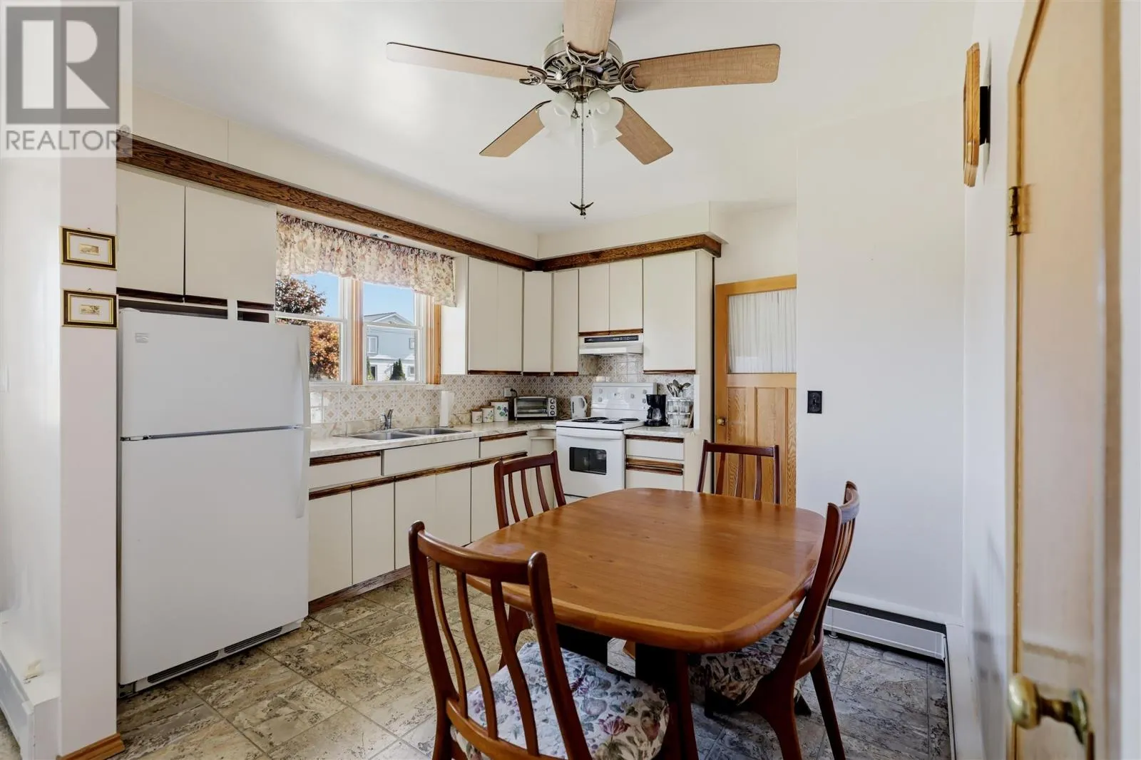 371 Franklin ST