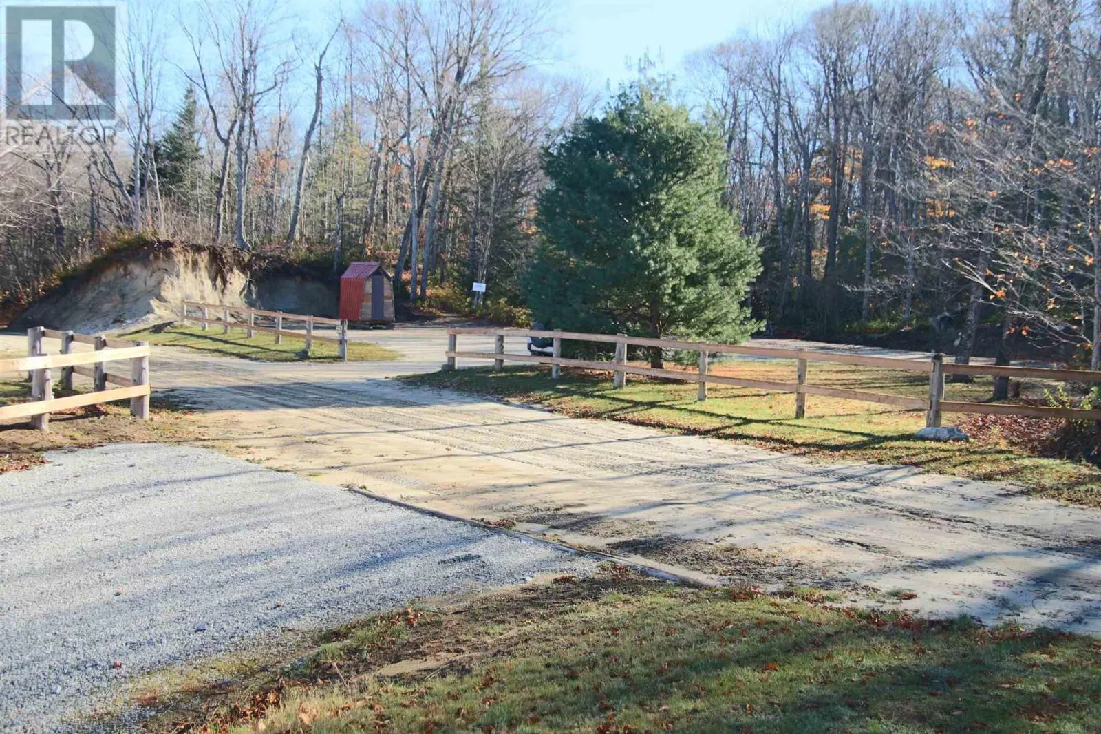 6 Weckstrom Lake RD