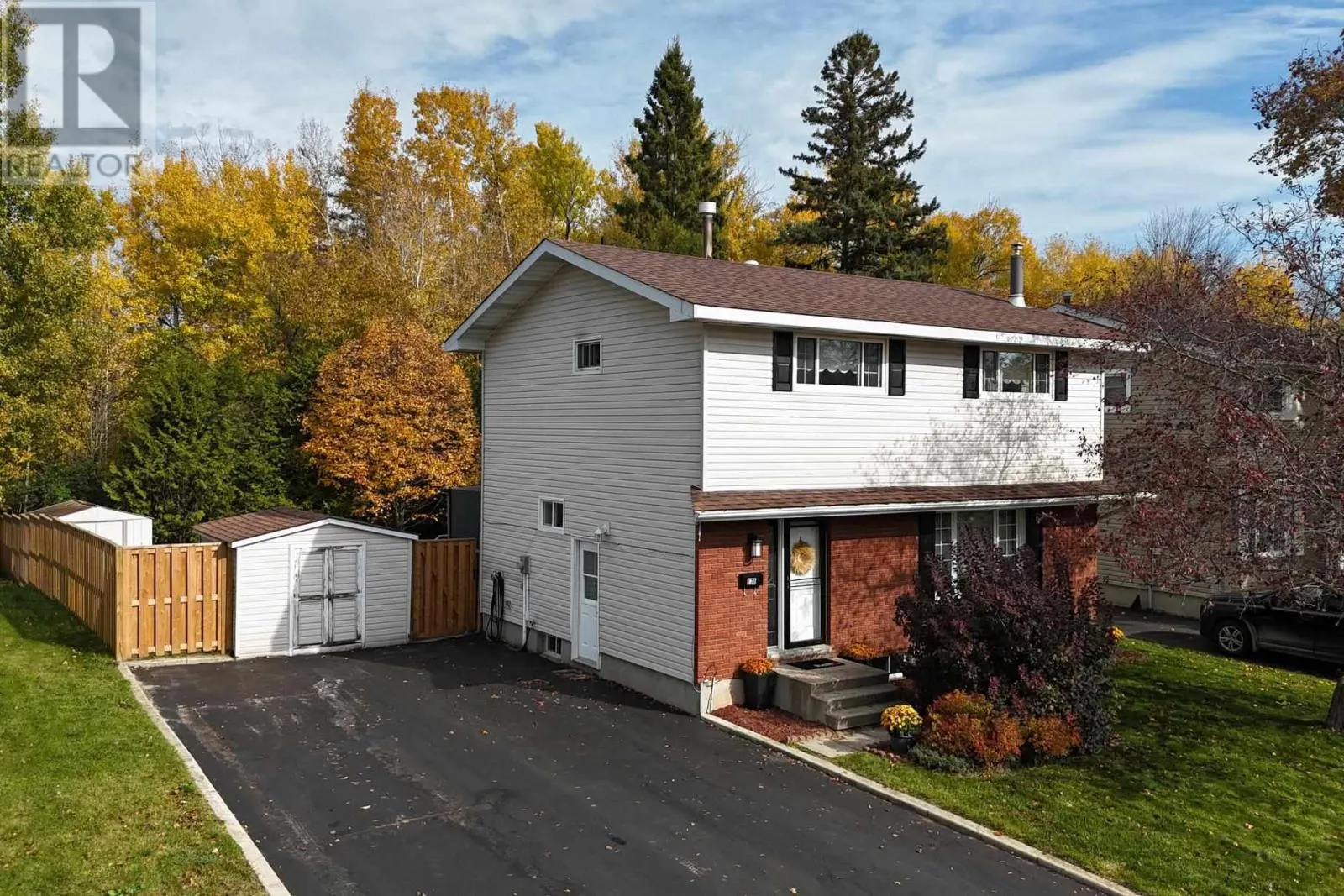 136 Glen AVE