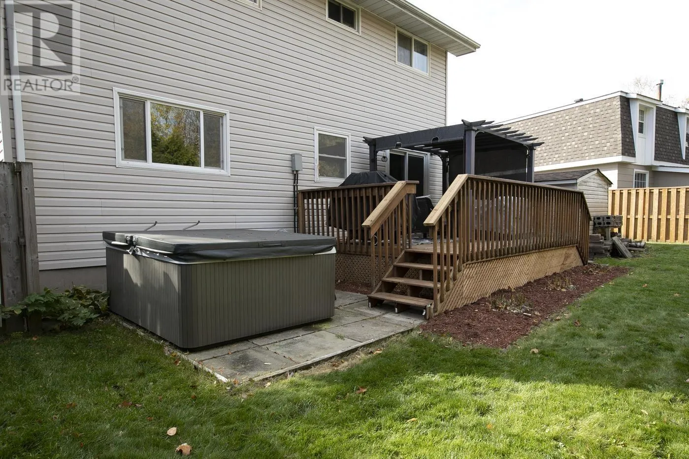 136 Glen AVE