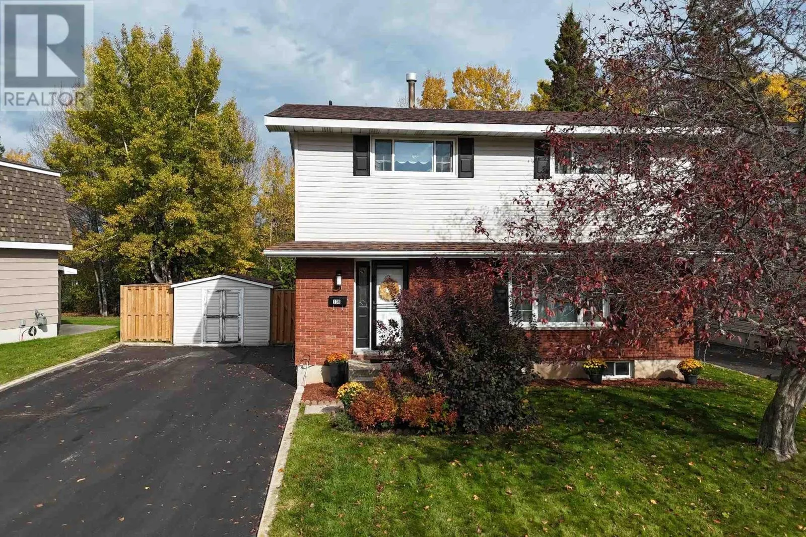 136 Glen AVE