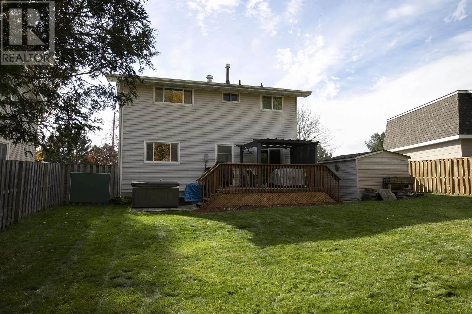136 Glen AVE