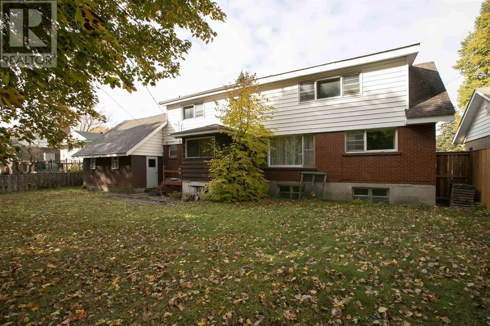 119 Parkdale DR