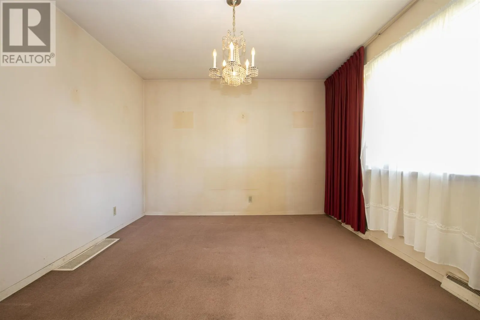 119 Parkdale DR