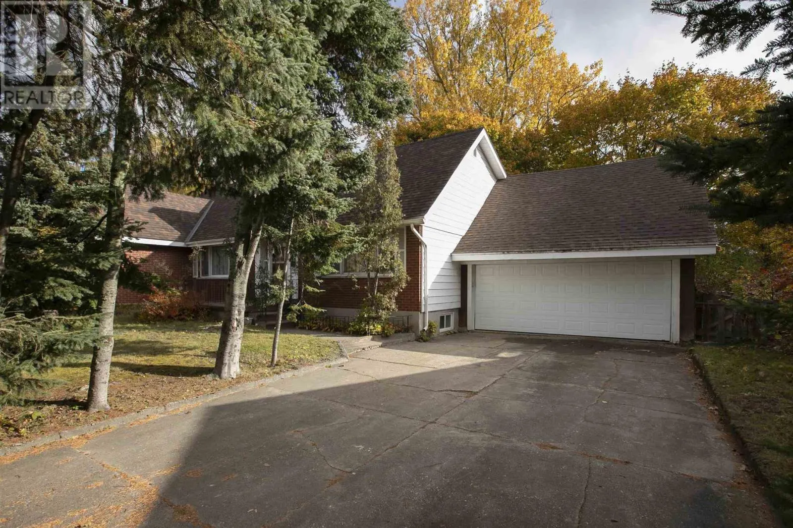 119 Parkdale DR