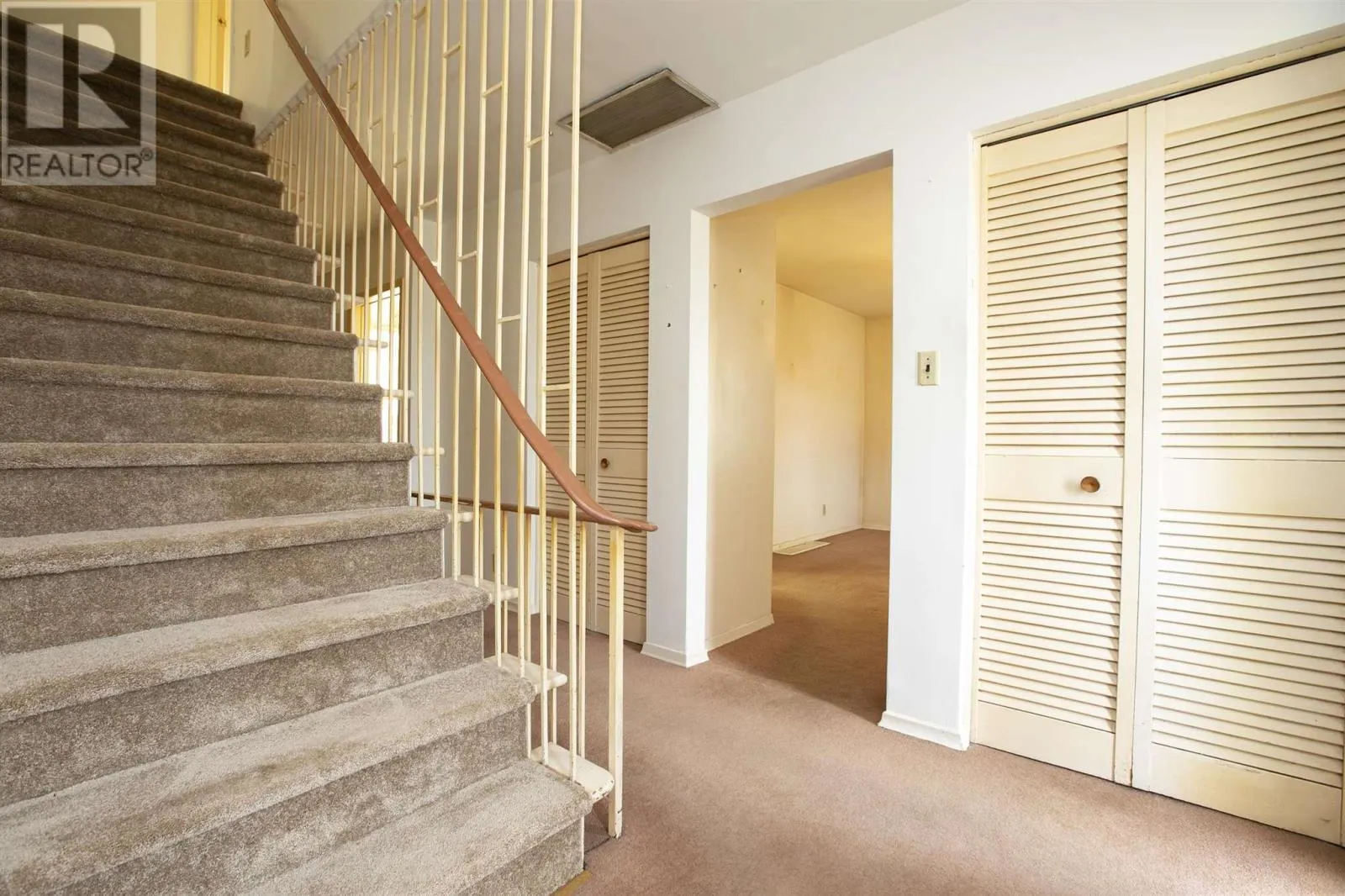119 Parkdale DR