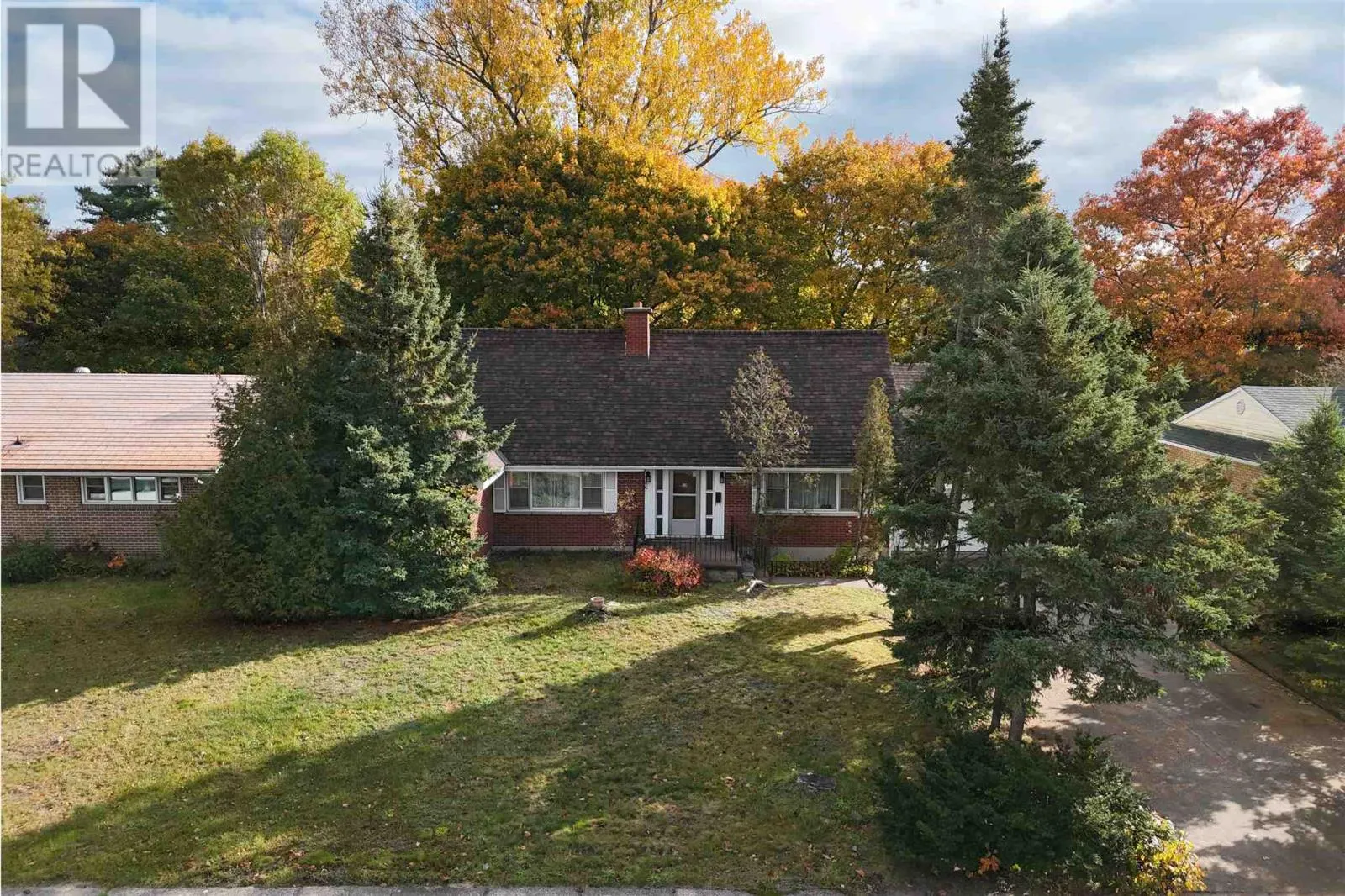 119 Parkdale DR