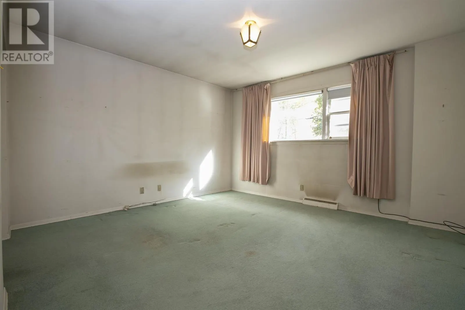 119 Parkdale DR