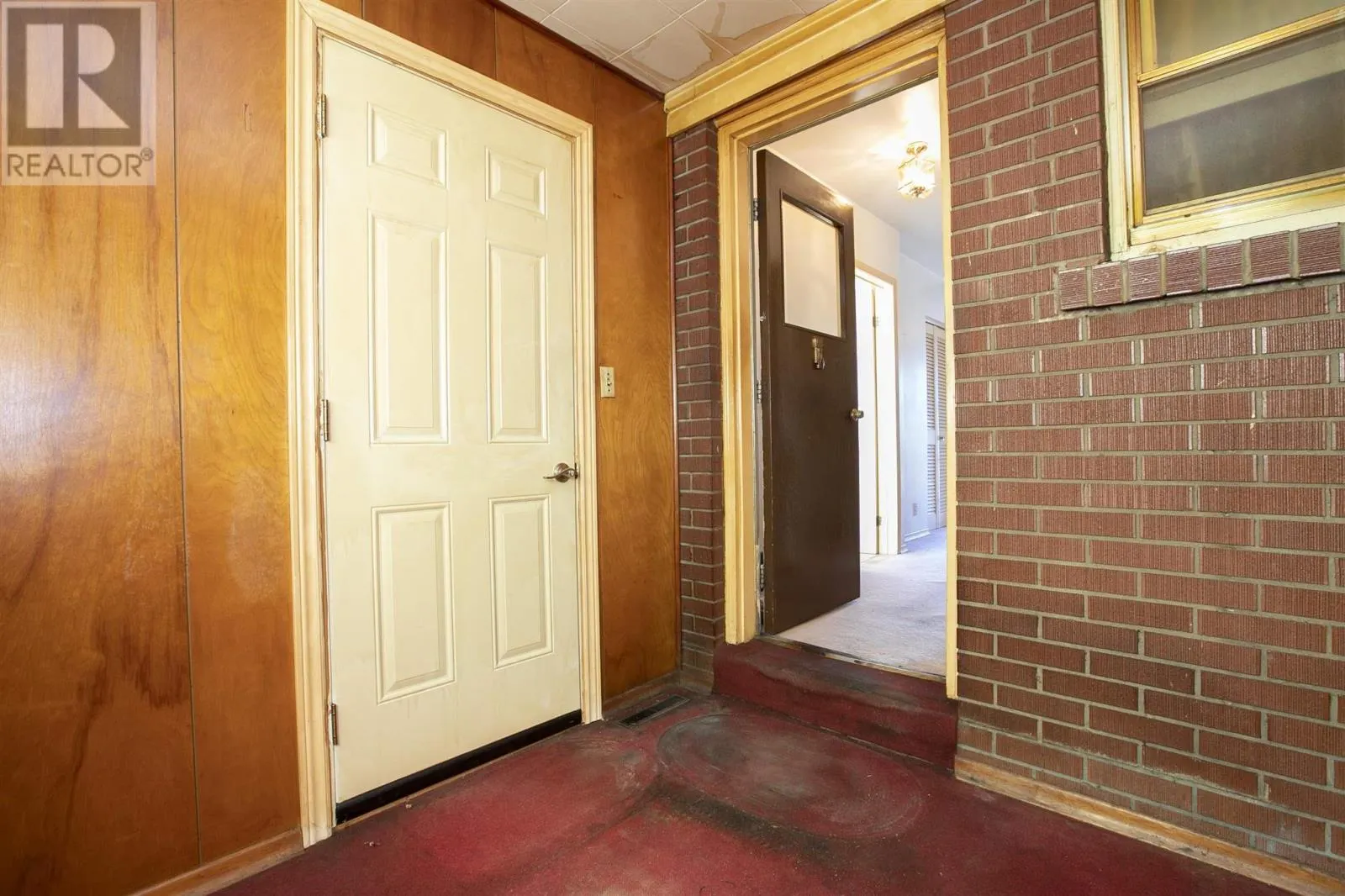 119 Parkdale DR