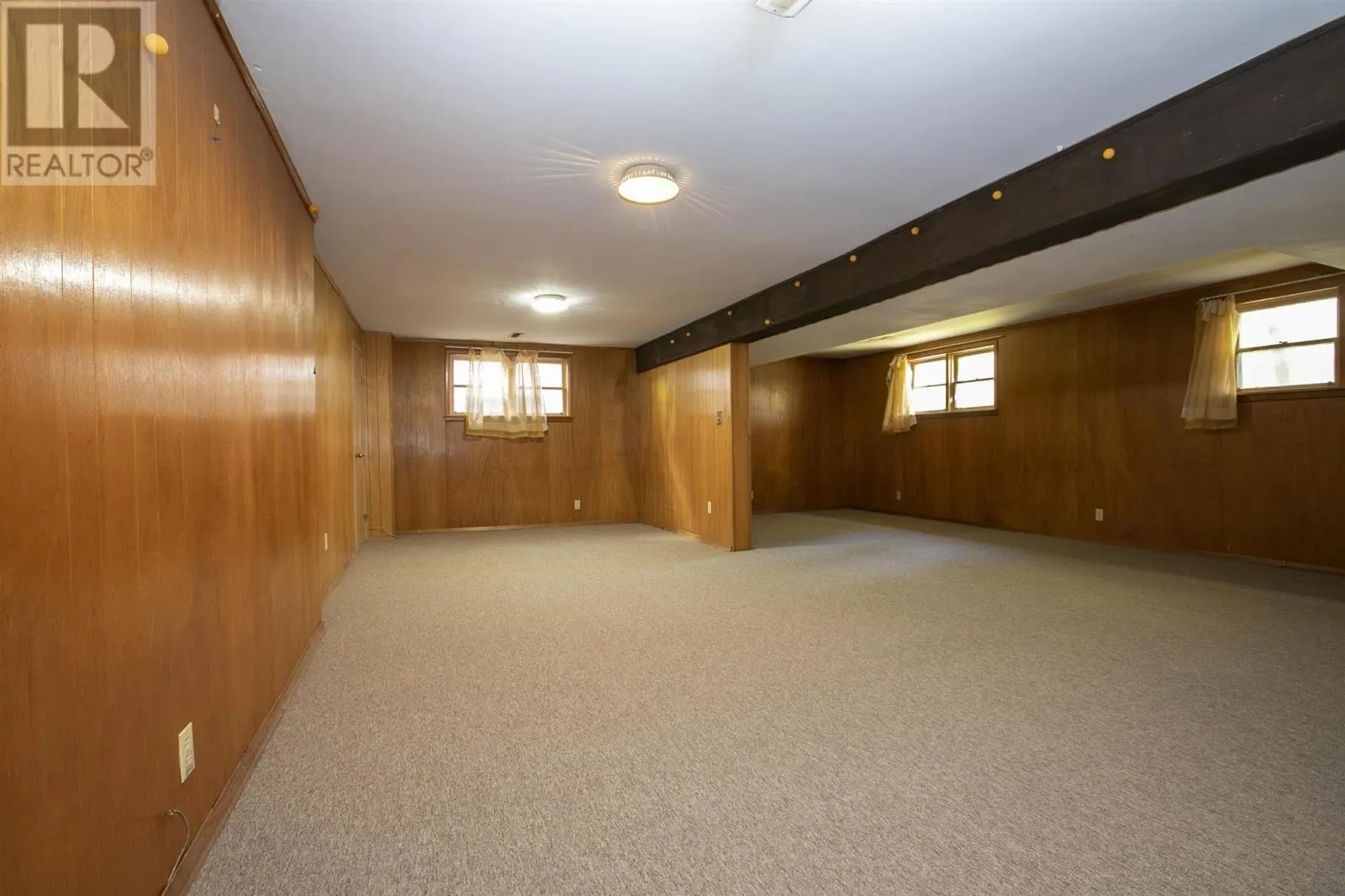 119 Parkdale DR