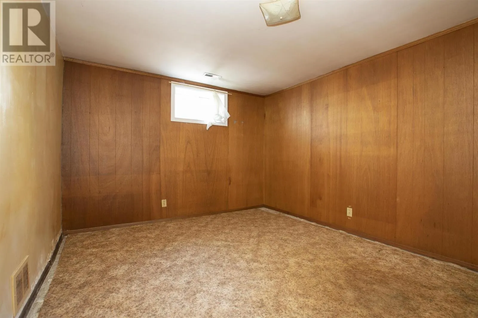 119 Parkdale DR
