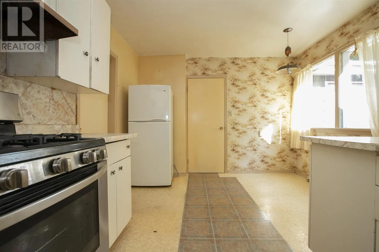 119 Parkdale DR