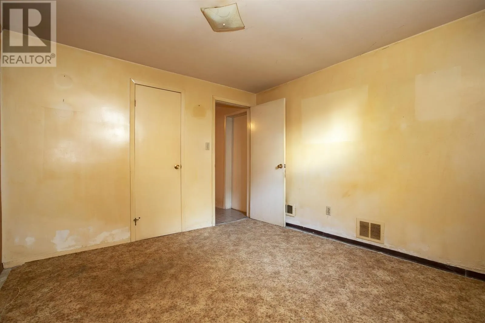 119 Parkdale DR