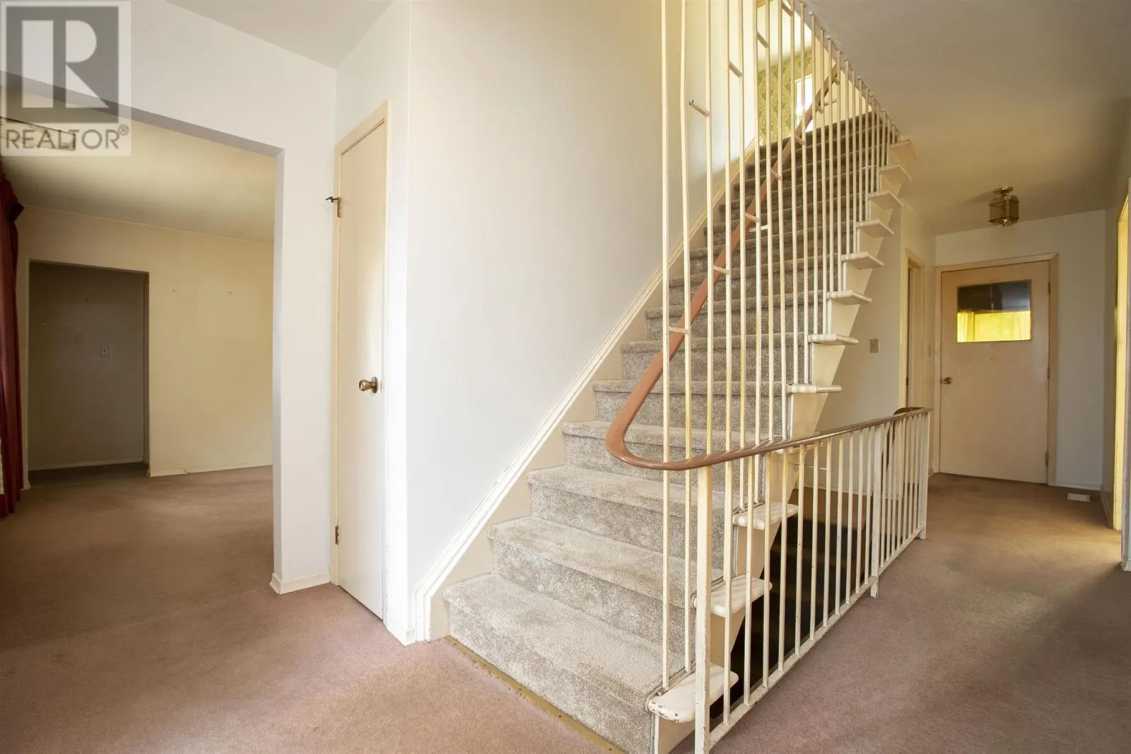 119 Parkdale DR
