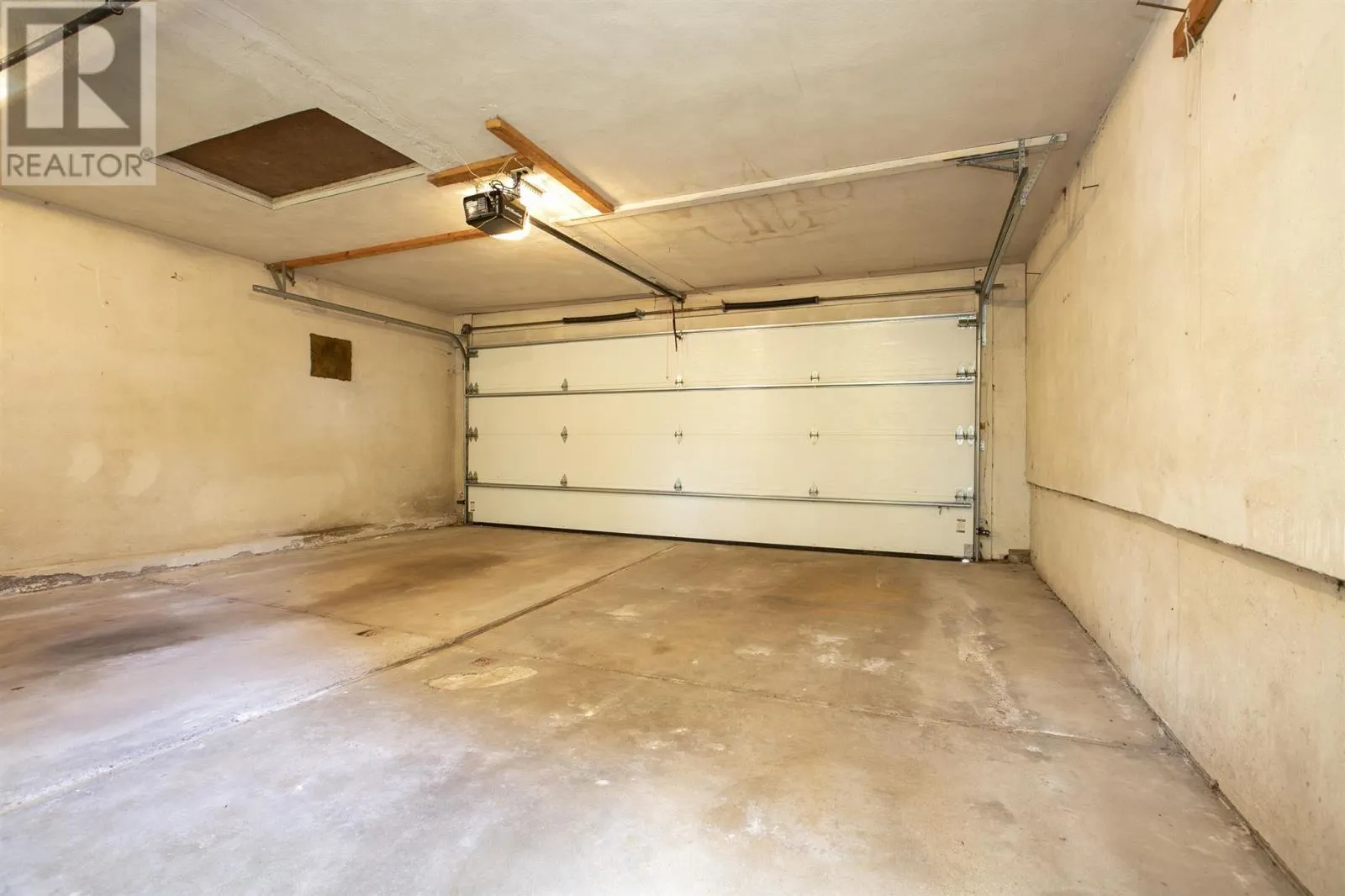 119 Parkdale DR