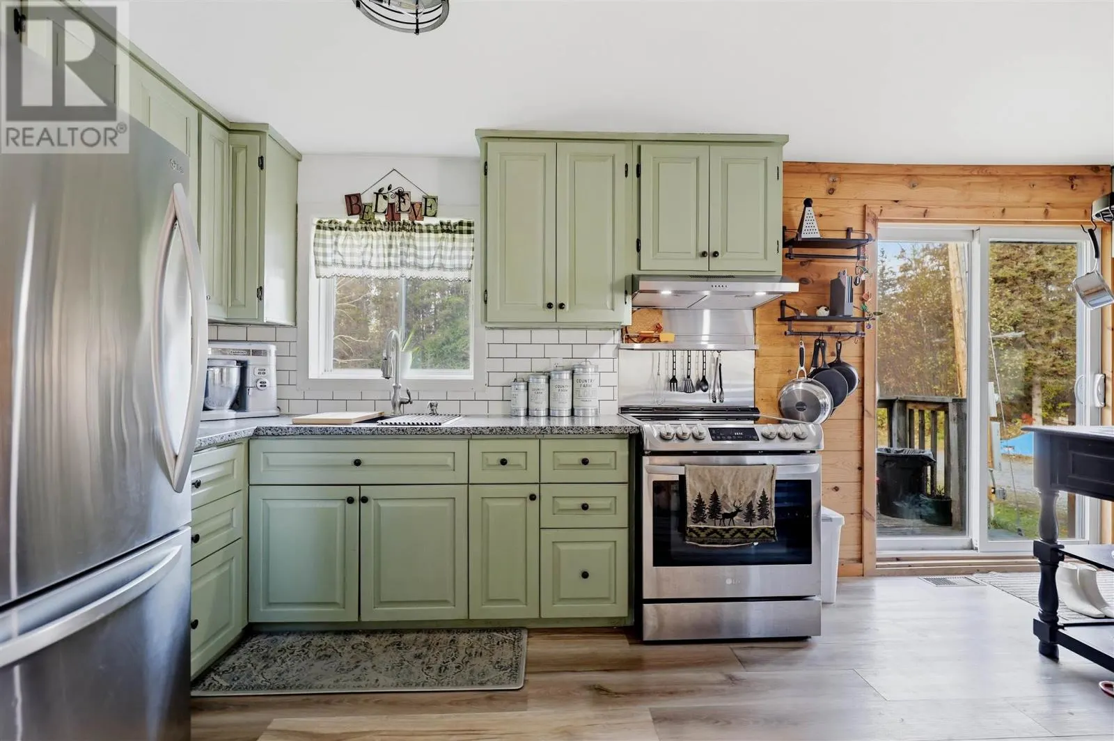 152 MacLean RD