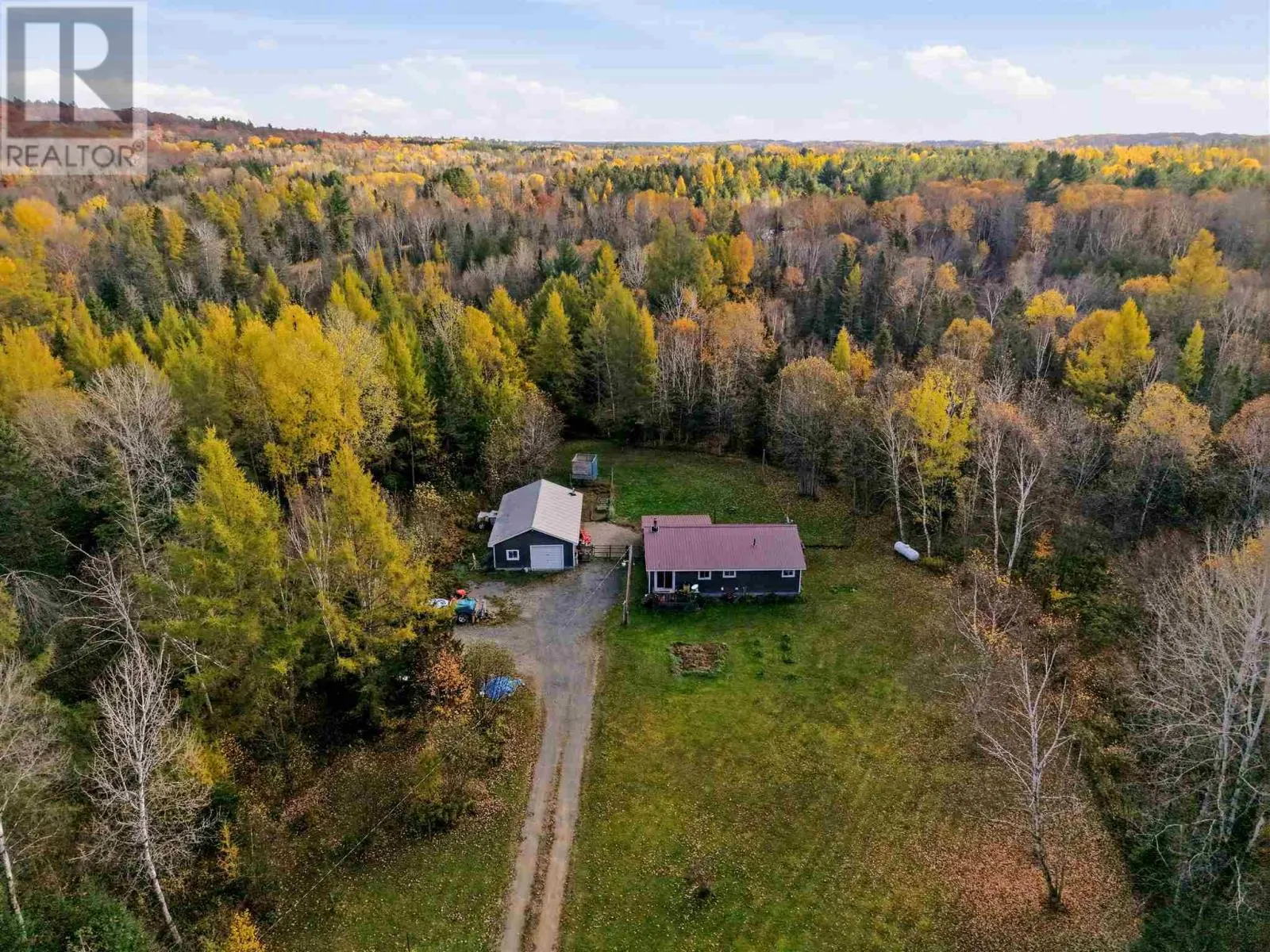 152 MacLean RD