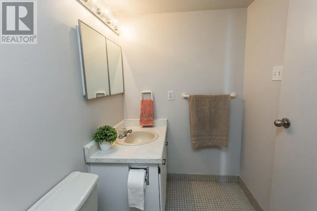 1139 Queen ST E # 1107