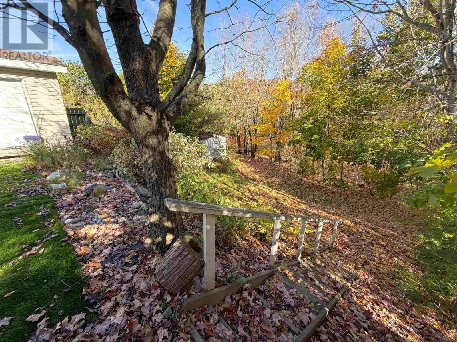 27 Hergott AVE