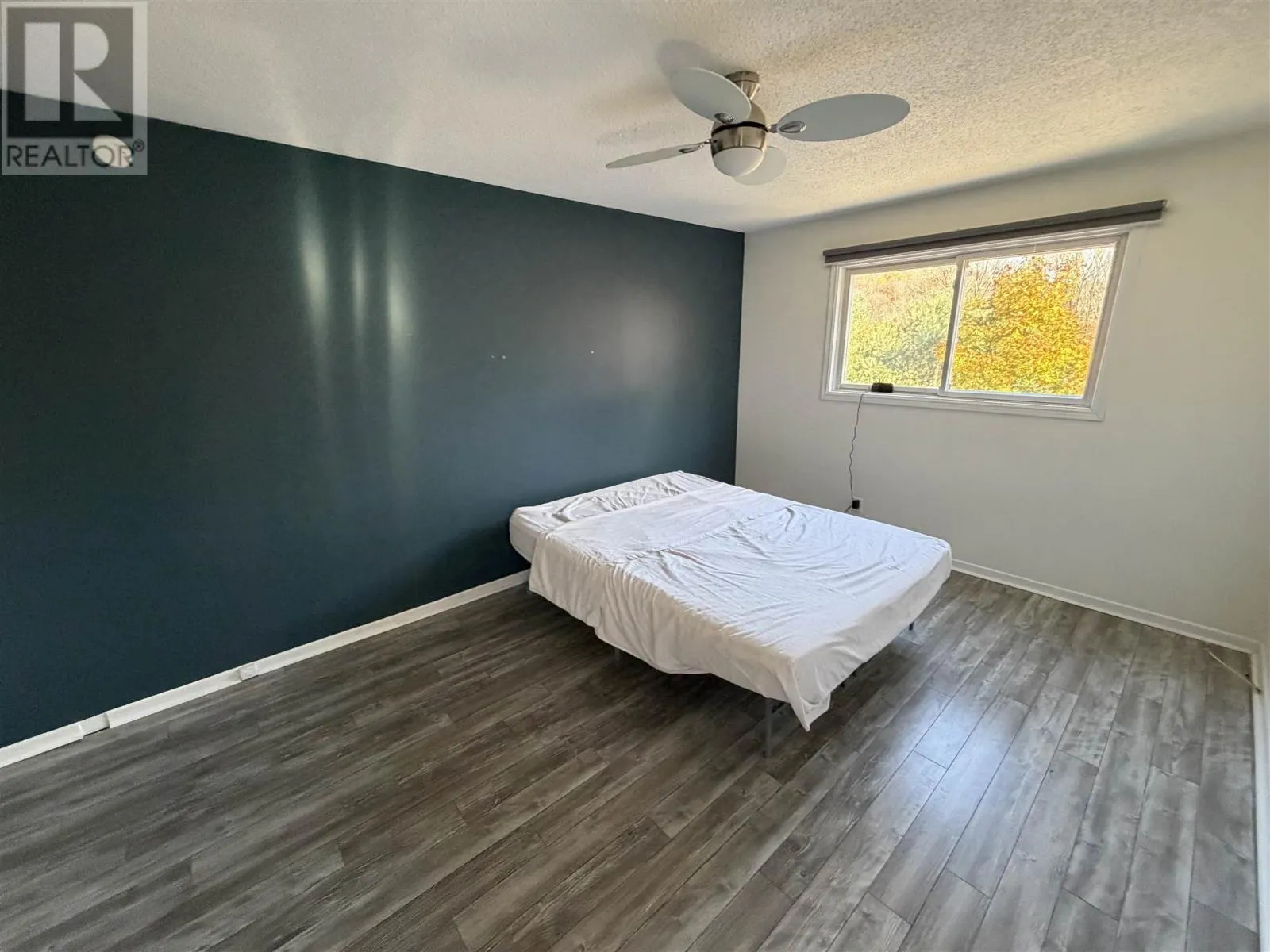 27 Hergott AVE
