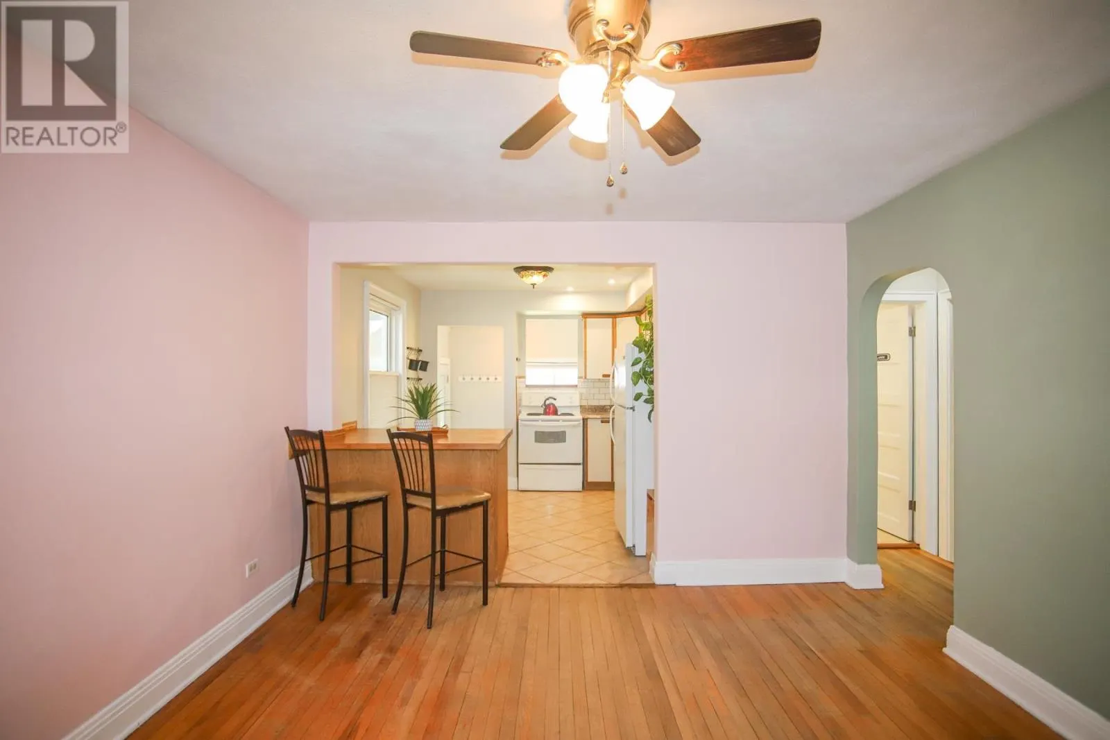 28 Putney RD