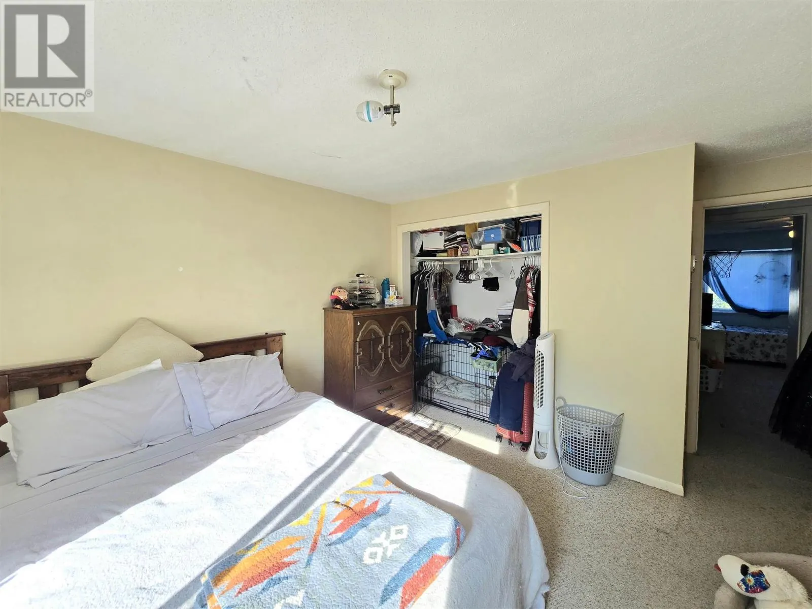 27 Ferguson AVE