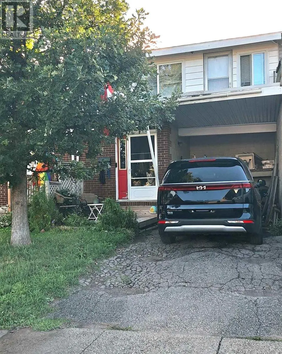 27 Ferguson AVE