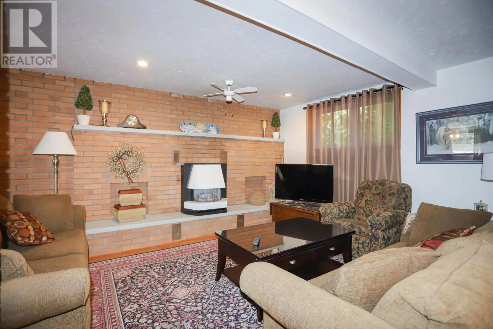 451 Shannon RD