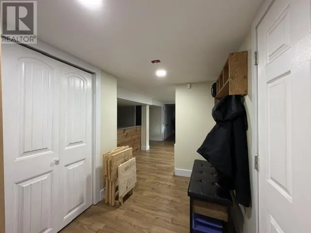 1049 Allen Side RD