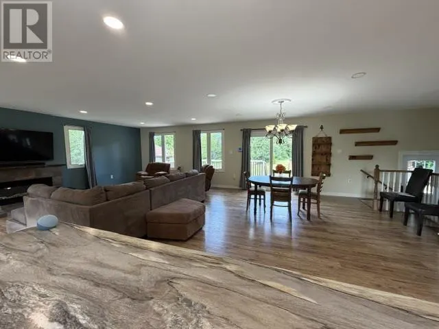 1049 Allen Side RD