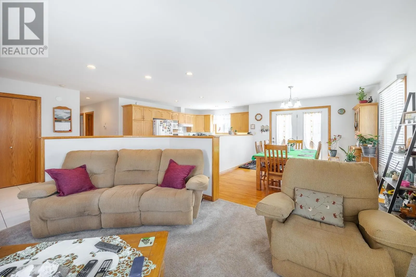 11 Chatfield DR
