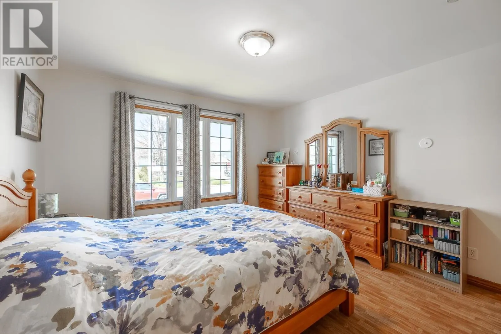 11 Chatfield DR