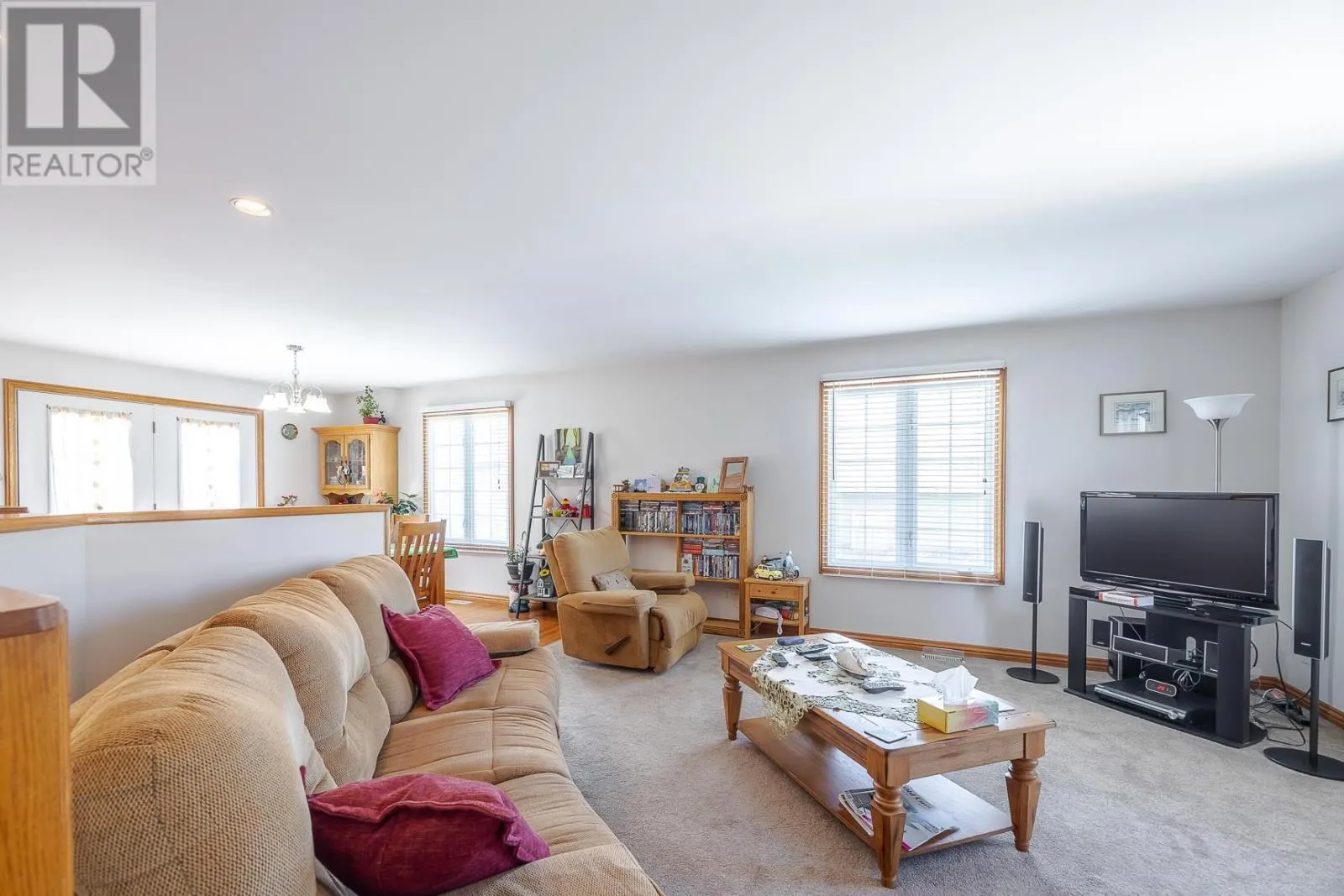 11 Chatfield DR