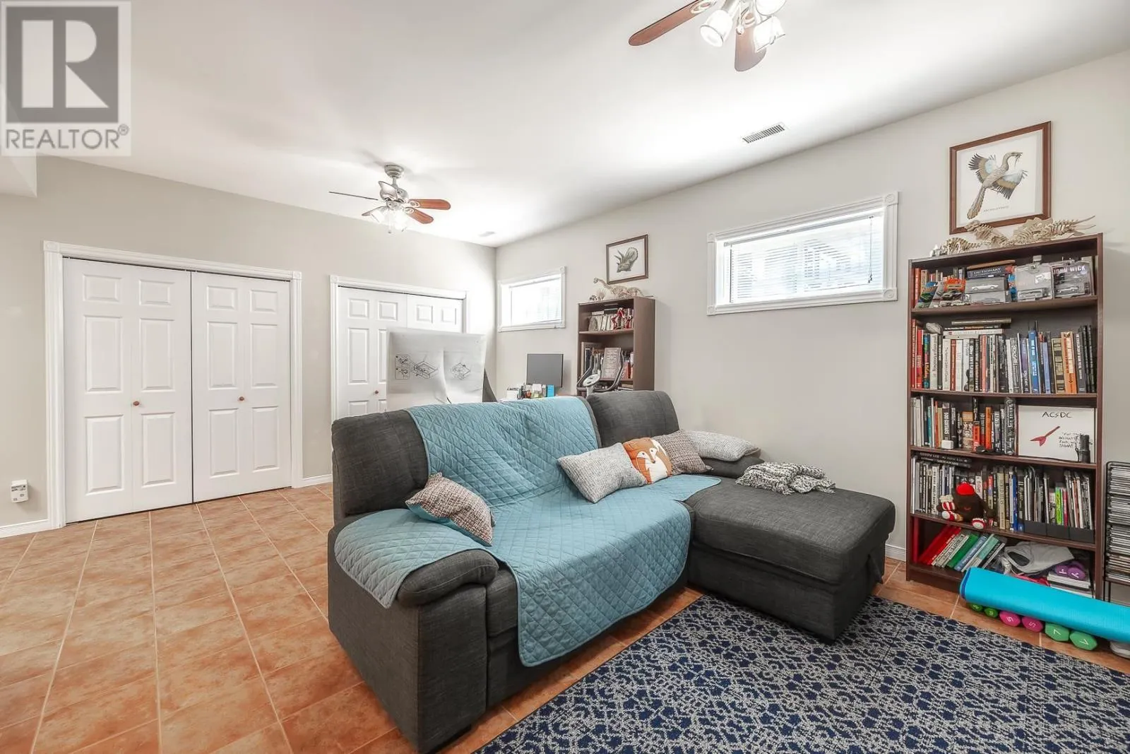 11 Chatfield DR